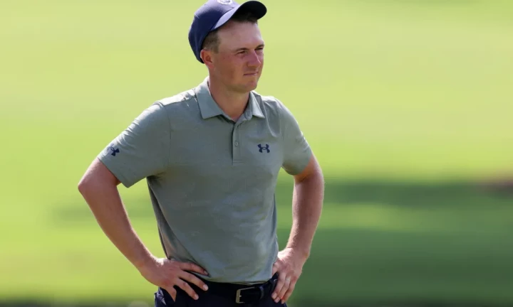 Jordan Spieth không còn trong top 50 golfer xuất sắc nhất thế giới