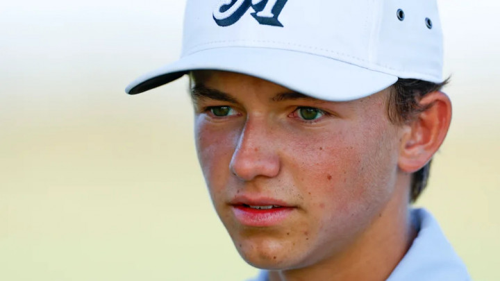 Golfer 15 tuổi Miles Russell lập kỷ lục Korn Ferry Tour trở thành golfer trẻ tuổi nhất vượt qua cắt loại