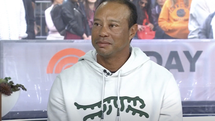 Tiger Woods muốn ‘hủy bỏ’ logo của thương hiệu thời trang Sun Day Red