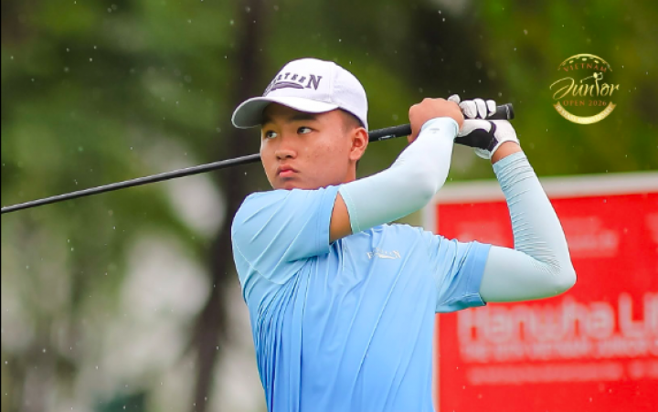 Nguyễn Văn Hoà bứt phá ở vòng 2 Hanwha Life - The 10th Vietnam Junior Open