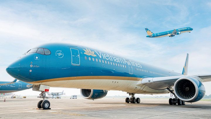 Đặc quyền vi vu du lịch cùng Nhà tài trợ Vàng Vietnam Airlines