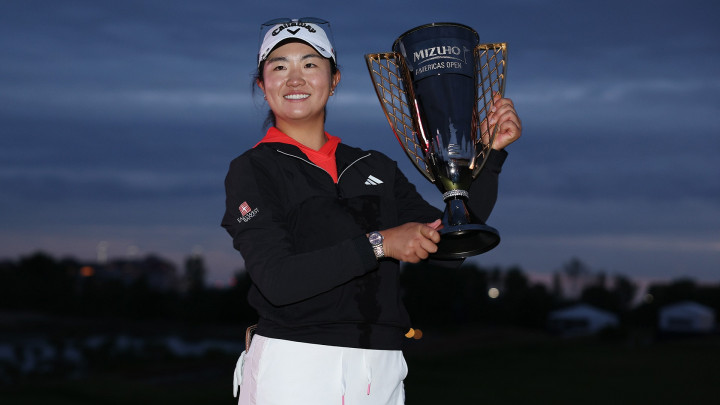 Rose Zhang vô địch ngay trong sự kiện thi đấu chuyên nghiệp đầu tiên