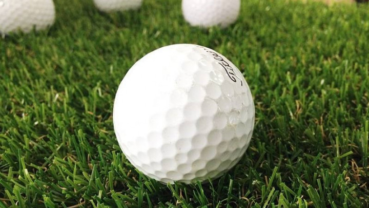 Sử dụng một quả bóng golf có kích thước lớn có lợi cho cú đánh của bạn hay không?