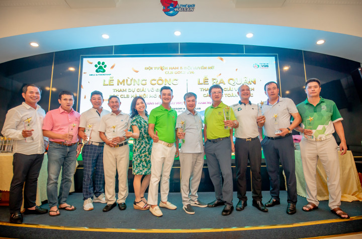 T74 tổ chức Lễ mừng công đội tuyển sau giải Vô địch các CLB Golf Hà Nội Mở rộng 2022